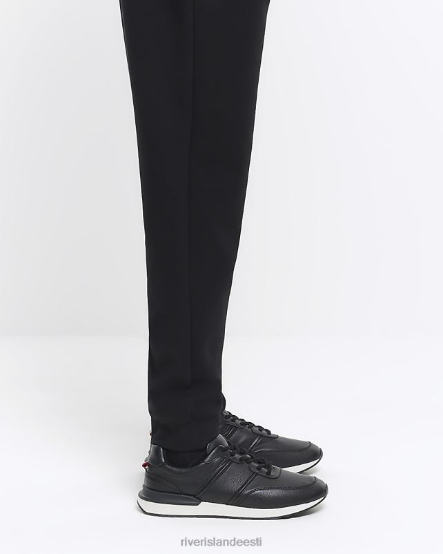 jalatsid must mehed River Island puhas kunstnahast jooksja 44TLL5729