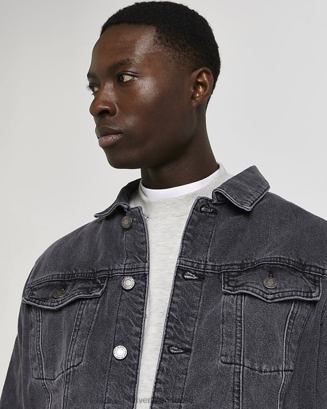 kehakate pestud mustaks mehed River Island tavalise sobivusega teksajakk 44TLL3137