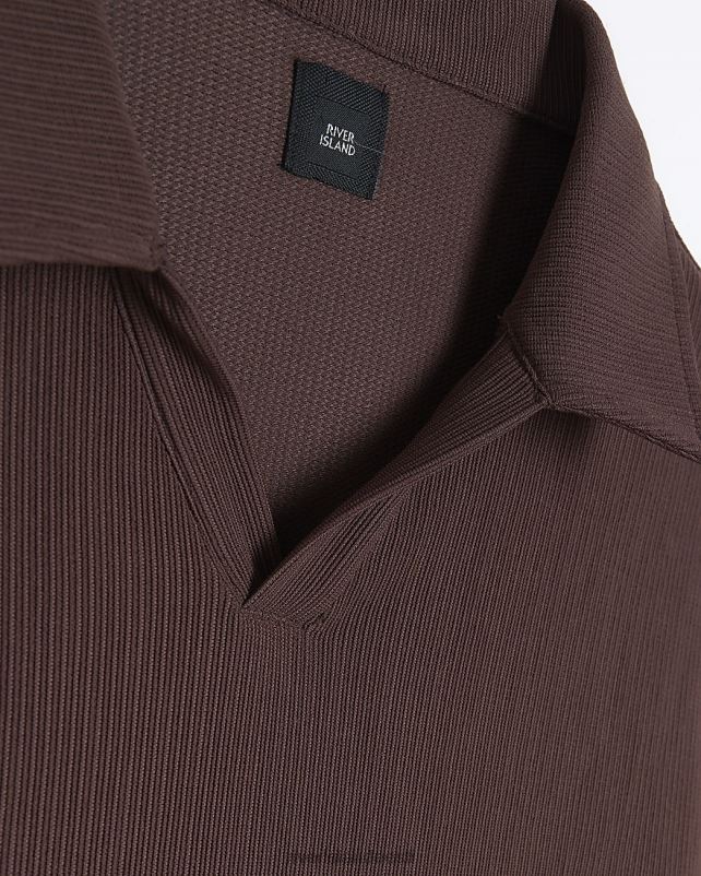 kehakate pruun mehed River Island slim fit Ottomani lühikeste varrukatega polo 44TLL5727