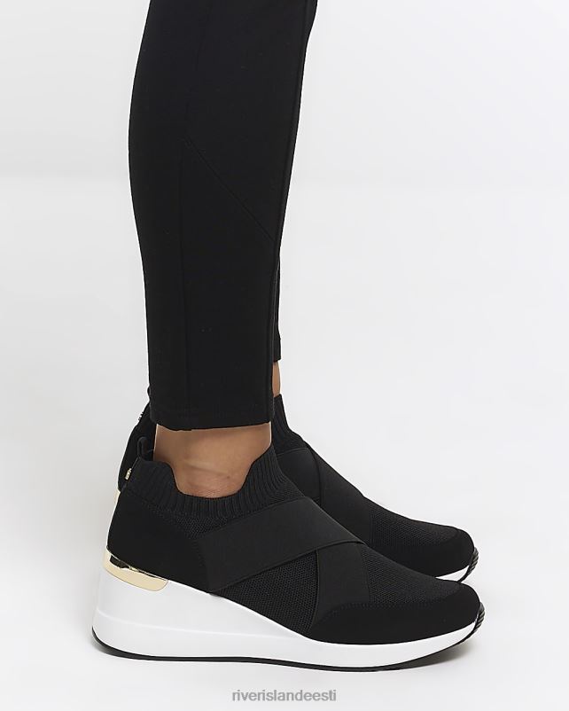 jalatsid must naised River Island kootud kiilkingad 44TLL1120