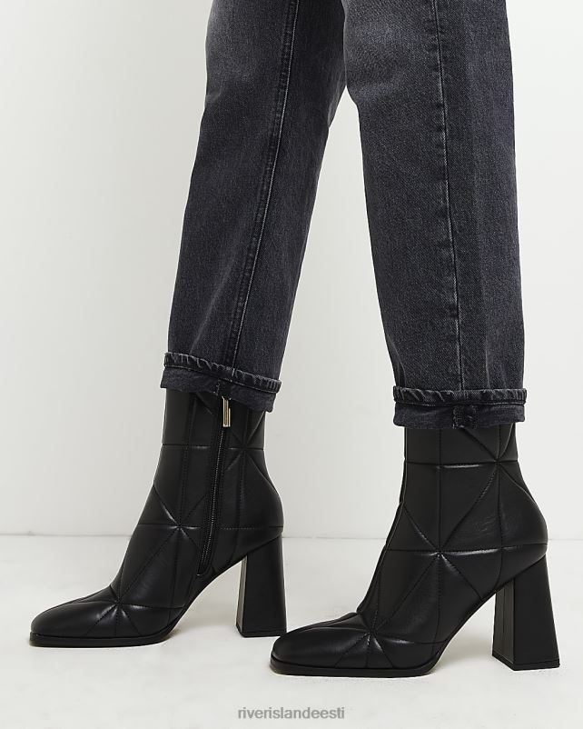 jalatsid must naised River Island tepitud kontsaga poolsaapad 44TLL4862