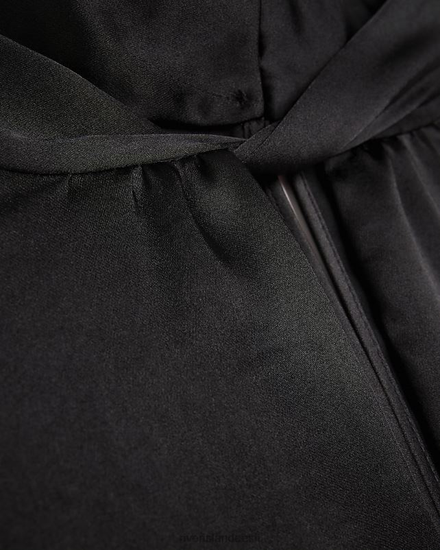 kehakate must naised River Island satiinist keermekaelusega pluus 44TLL4056