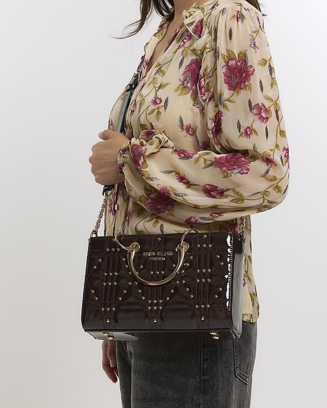 tarvikud pruun naised River Island patenteeritud naastudega kandekott 44TLL1020