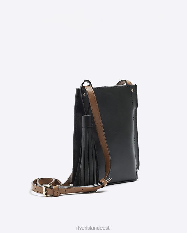 tarvikud must naised River Island nahast tutiga risti kehakott 44TLL1452