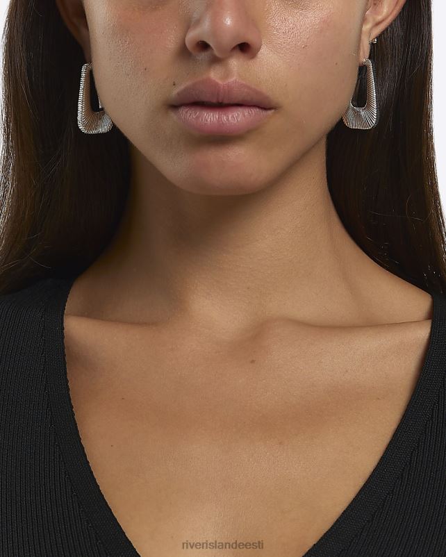 tarvikud hõbedane naised River Island tekstuuriga kõrvarõngad 44TLL4103