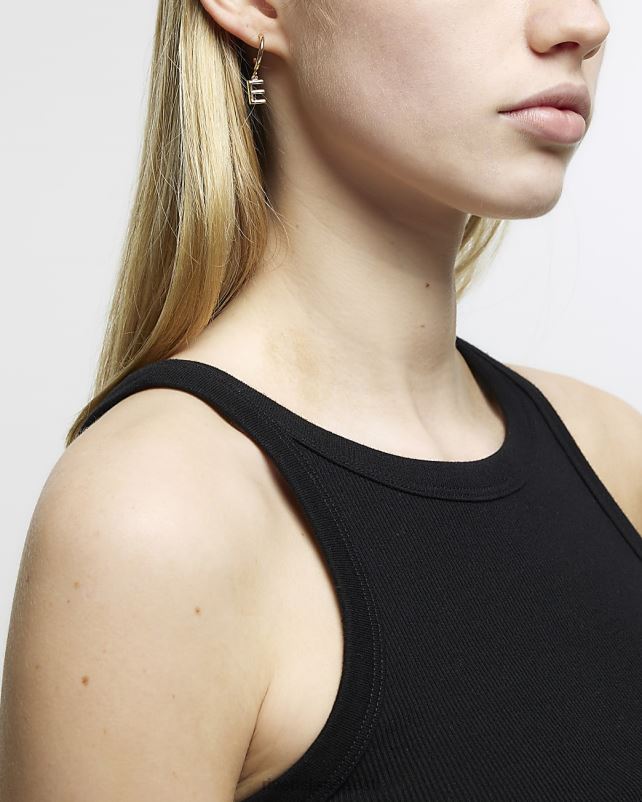 tarvikud kullast naised River Island e esialgsed rõngaskõrvarõngad 44TLL1416